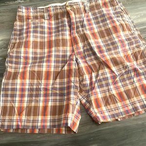 American Eagle Outfitters plaid shorts men’s size 34